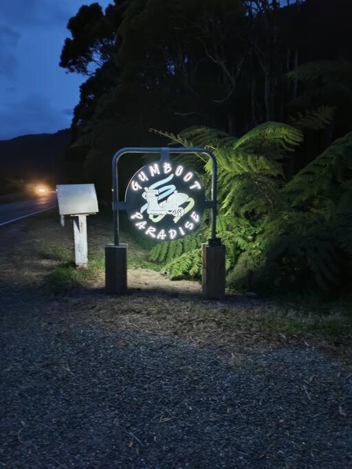 Gumboot Paradise Eco Stay Barrytown Dış mekan fotoğraf